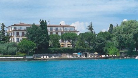 Hotel Mirabello Sirmione Lakes and Mountain Hotel Mirabello Sirmione Lakes and Mountain